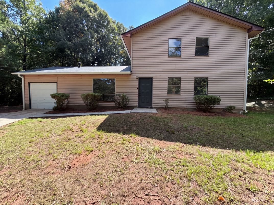 Property photo 1 of 3808 Shane Ct