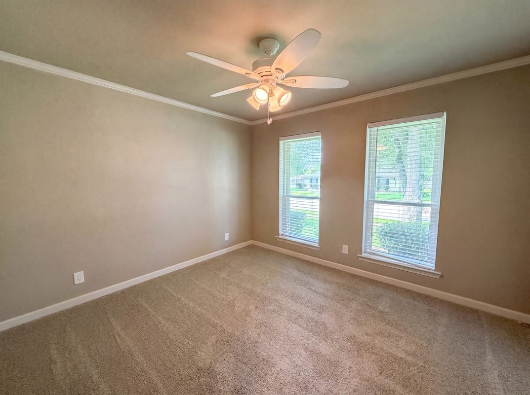 Photo 14 of 19 of 1533 Parkside Trl, Lewisville, TX
