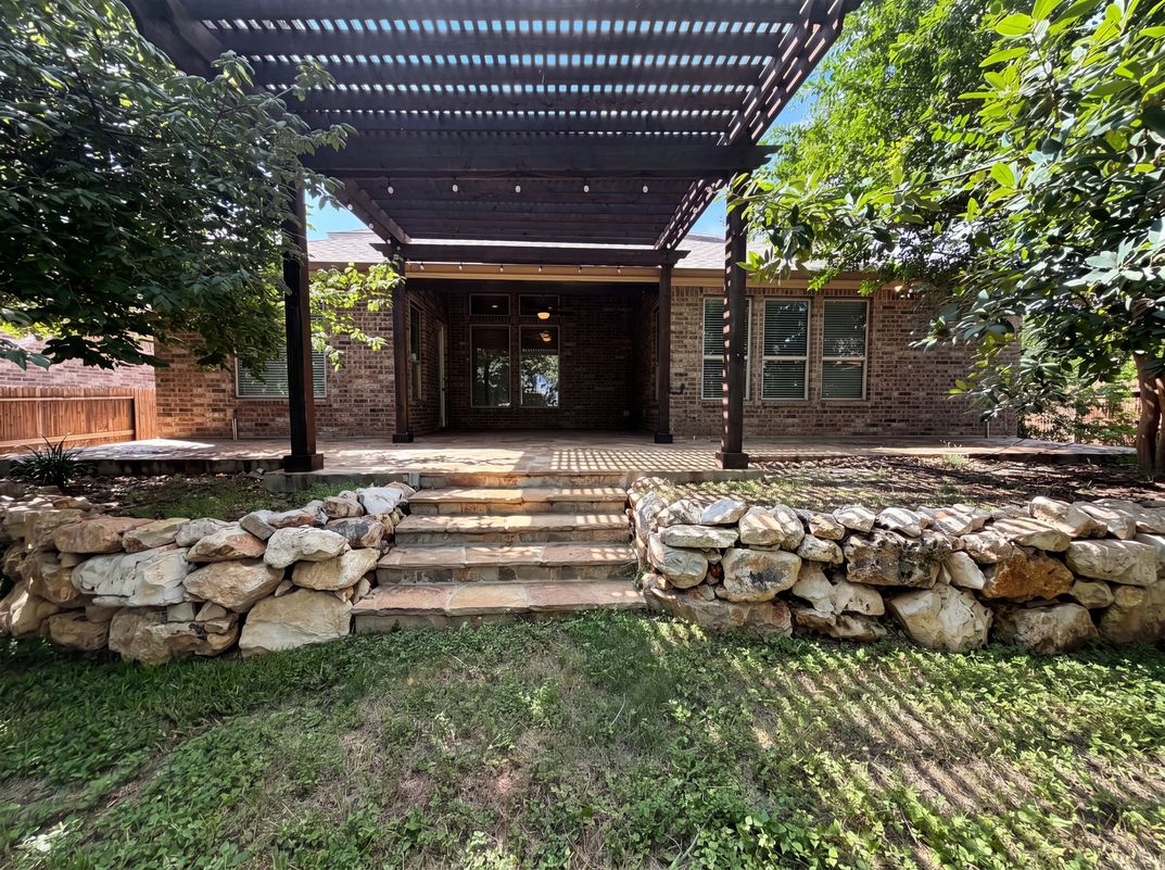 Photo 5 of 26 of 1058 Cedar Glen Dr, New Braunfels, TX