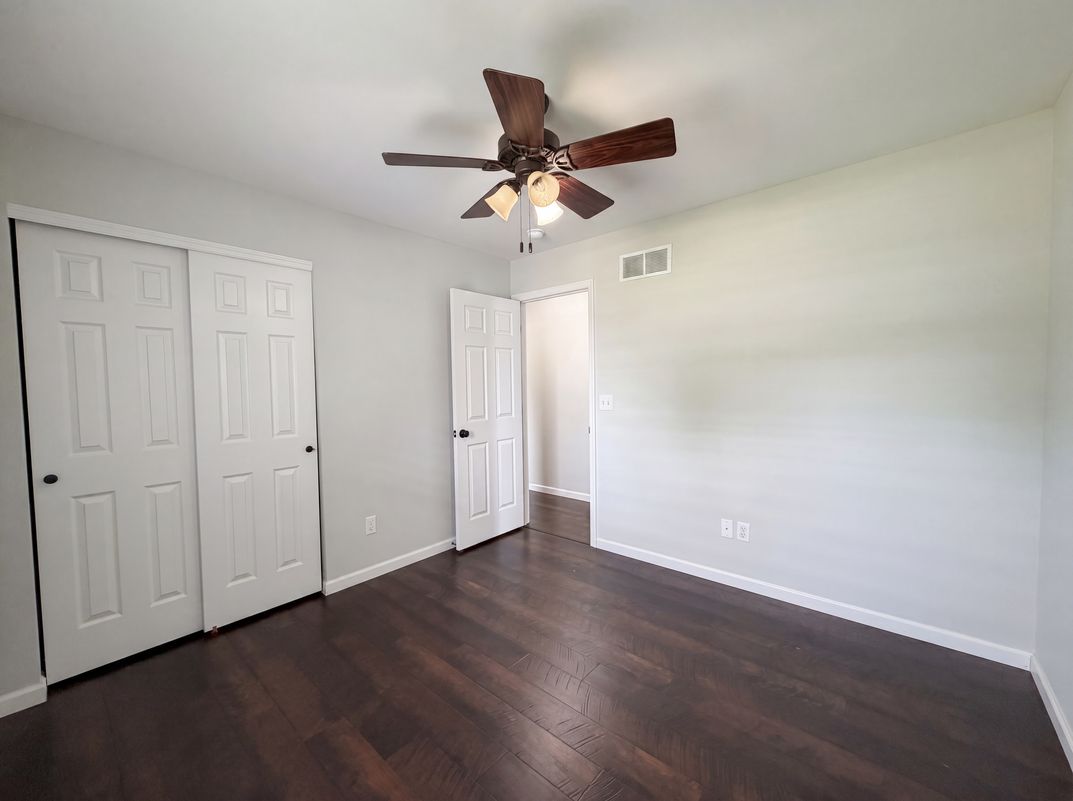 Photo 9 of 28 of 139 Palace Way Dr, Troy, MO