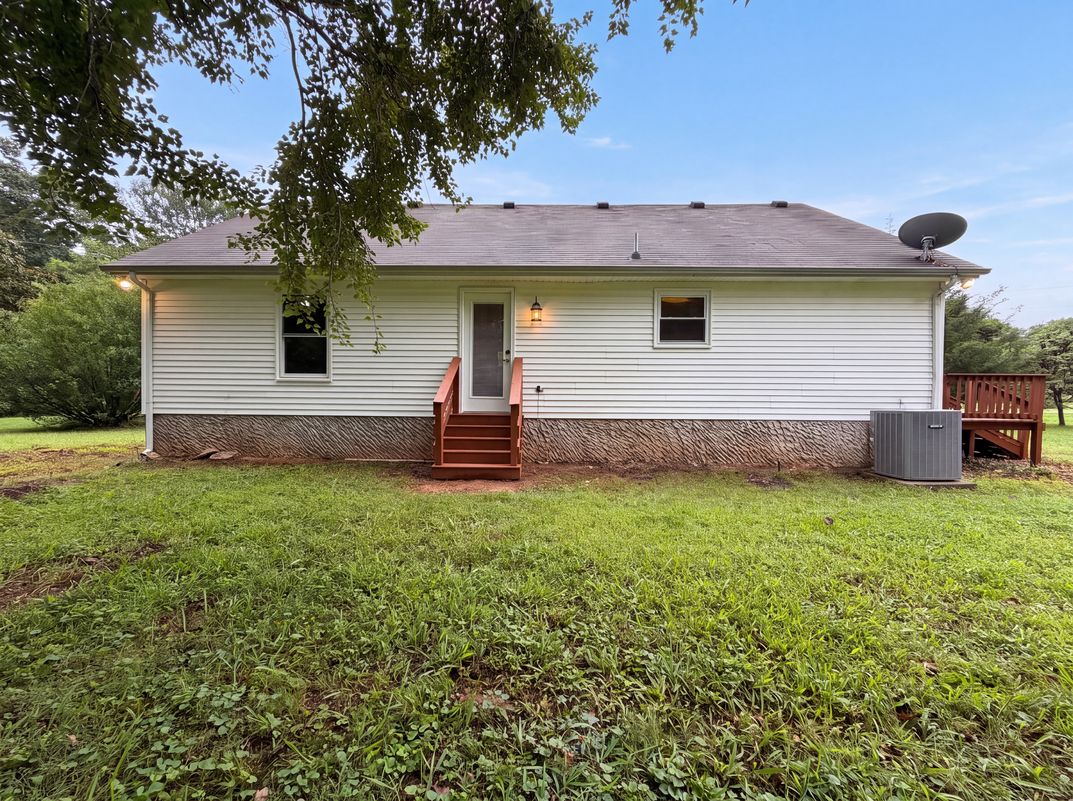 Photo 5 of 21 of 7502 Lone Eagle Dr, Murfreesboro, TN