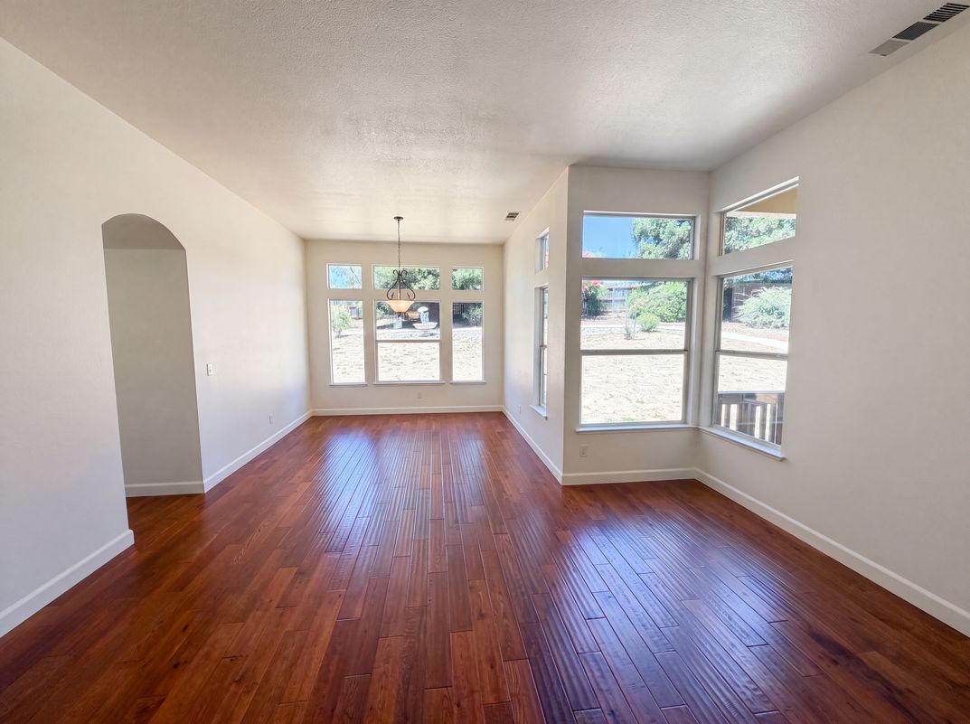 Photo 7 of 34 of 2503 Meredith Pl, El Dorado Hills, CA