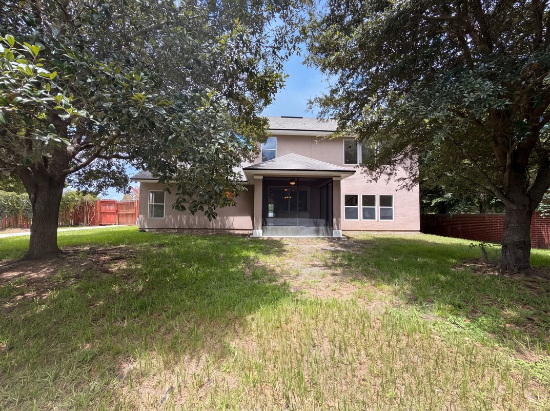 Photo 5 of 32 of 8331 Golden Bamboo Dr, Jacksonville, FL