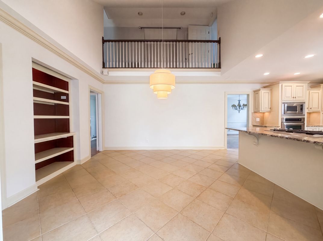 Photo 6 of 23 of 608 Estes Rd, Nashville, TN