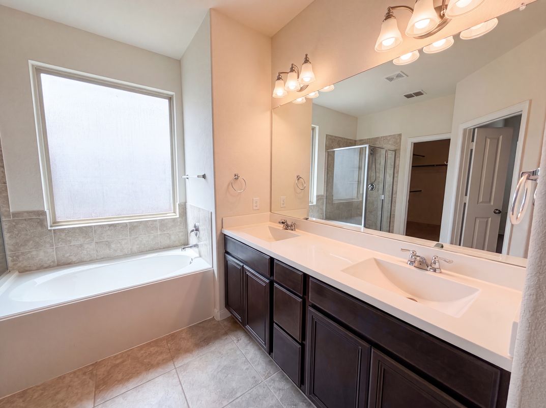 Photo 8 of 21 of 294 Adoquin Trl, Buda, TX
