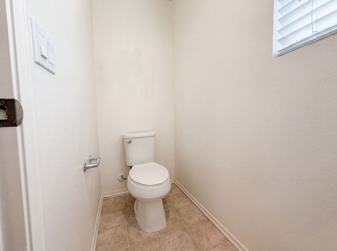 Photo 24 of 34 of 15110 Paseo Verde Pl, Victorville, CA