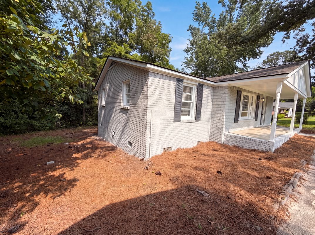 Photo 21 of 23 of 1502 Pine St, West Columbia, SC
