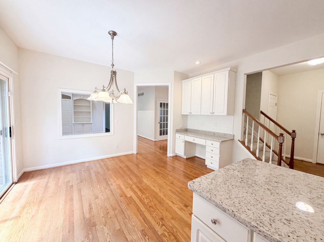 Photo 10 of 45 of 6667 Miami Woods Dr, Loveland, OH