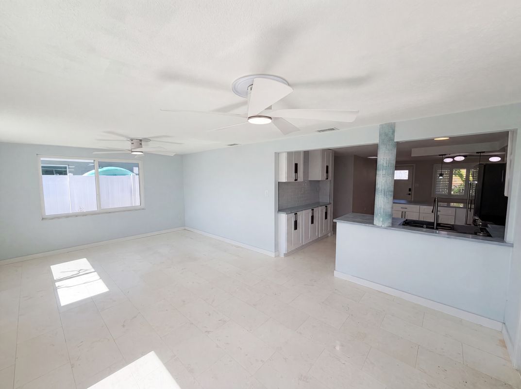 Photo 16 of 30 of 13638 Evelane Dr, Hudson, FL