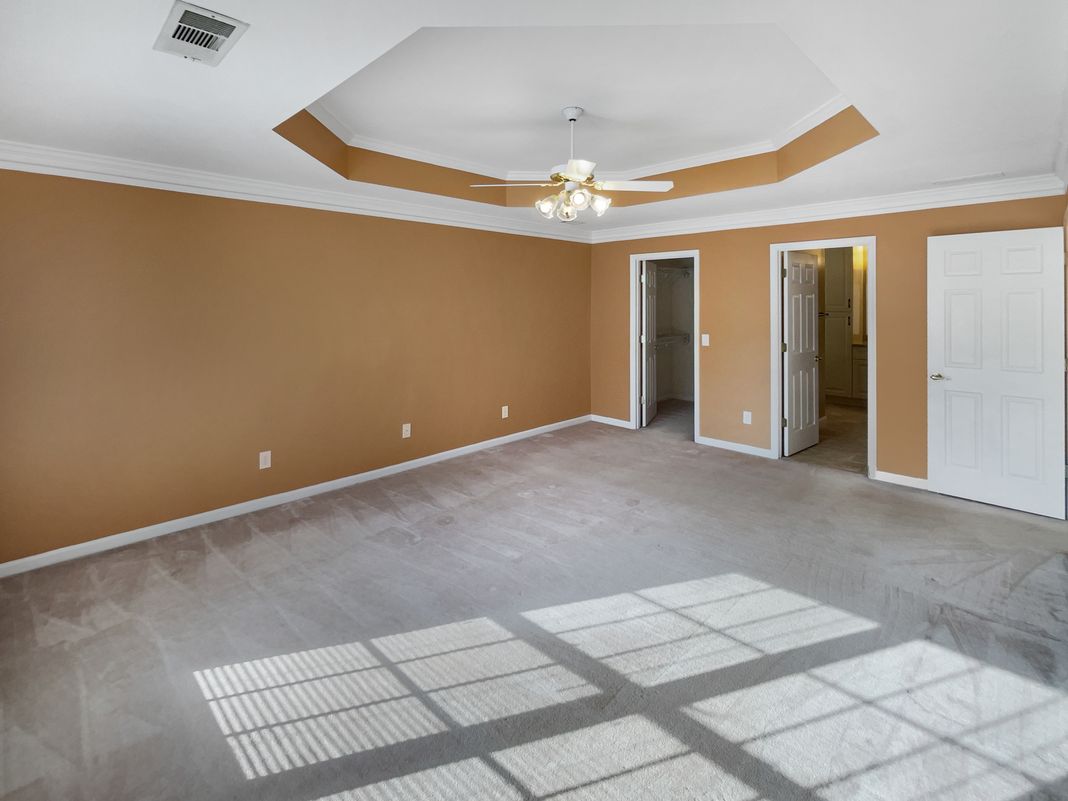 Photo 4 of 68 of 1370 Providence Dr, Lawrenceville, GA