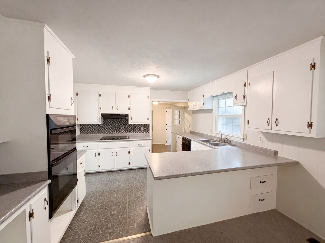 Photo 2 of 17 of 1537 Mintz Ave, Fayetteville, NC