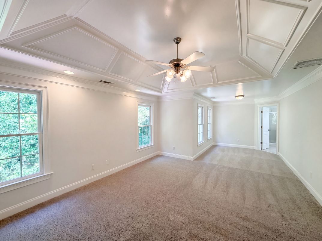 Photo 9 of 23 of 861 Windsor Creek Dr, Grayson, GA