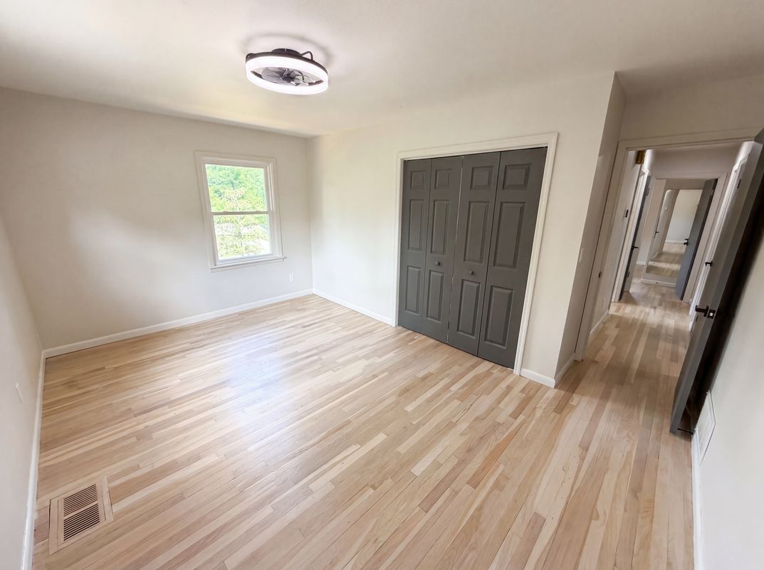 Photo 7 of 30 of 3807 Greenhill Dr, Atlanta, GA