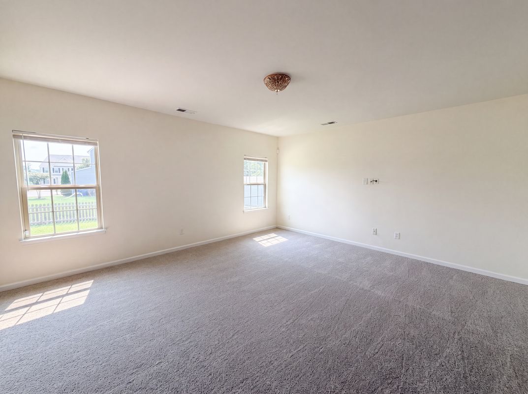 Photo 10 of 18 of 7307 Veyan Way, North Chesterfield, VA