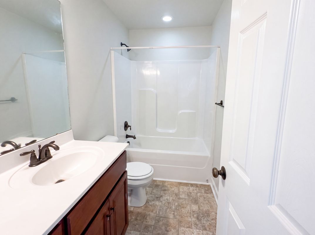 Photo 12 of 22 of 208 Settlers Pointe Dr, Pikeville, NC