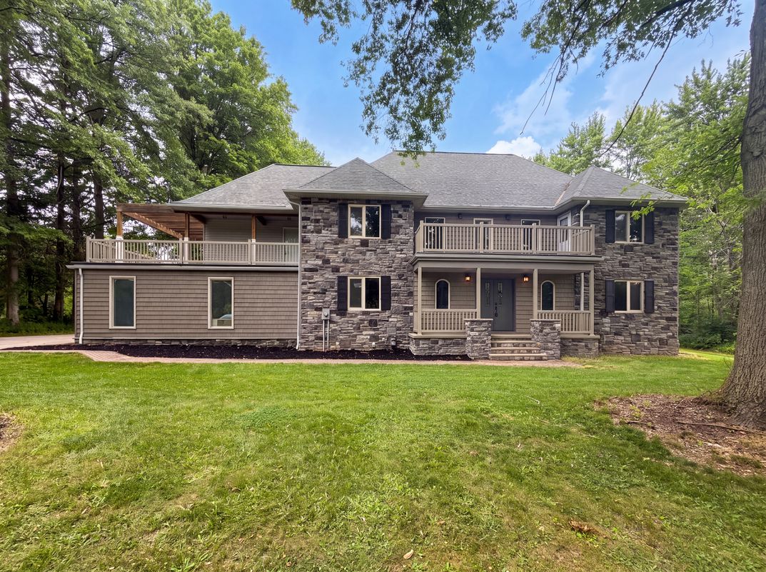 Property photo 1 of 37045 Chagrin Blvd