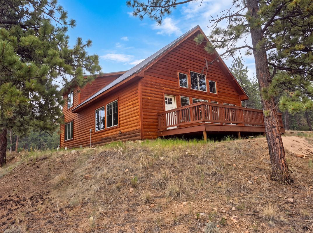 Photo 5 of 17 of 113 Blackberry Ct, Westcliffe, CO