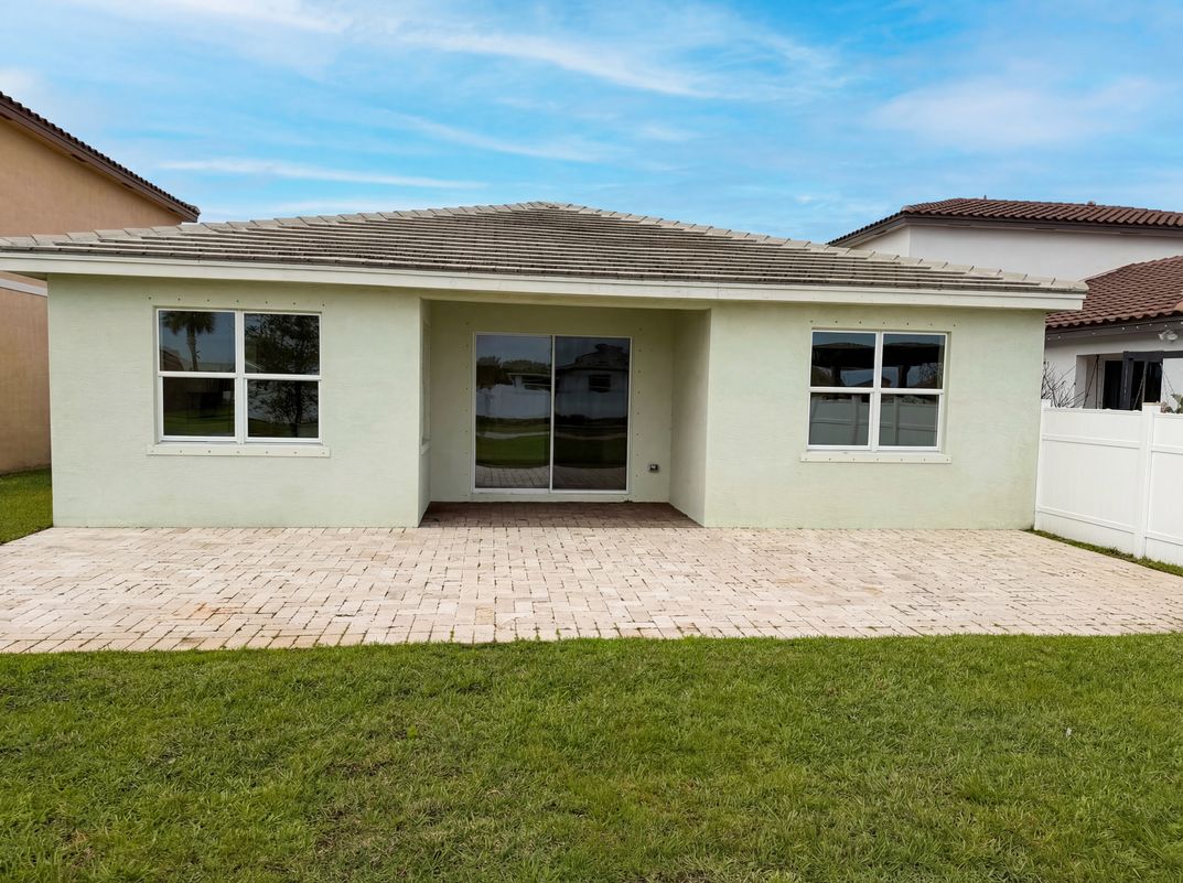 Photo 26 of 42 of 12473 NW Lynch Ln, Port Saint Lucie, FL