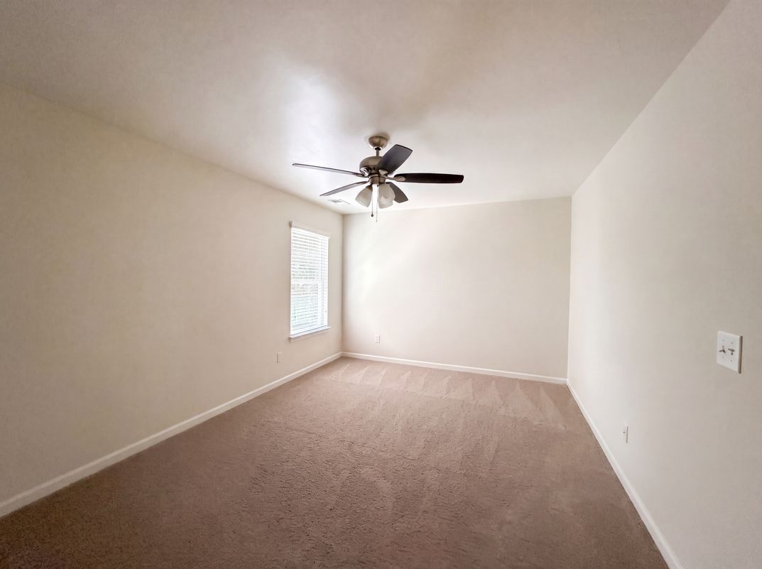 Photo 14 of 18 of 5837 McDowell Run Dr, Huntersville, NC