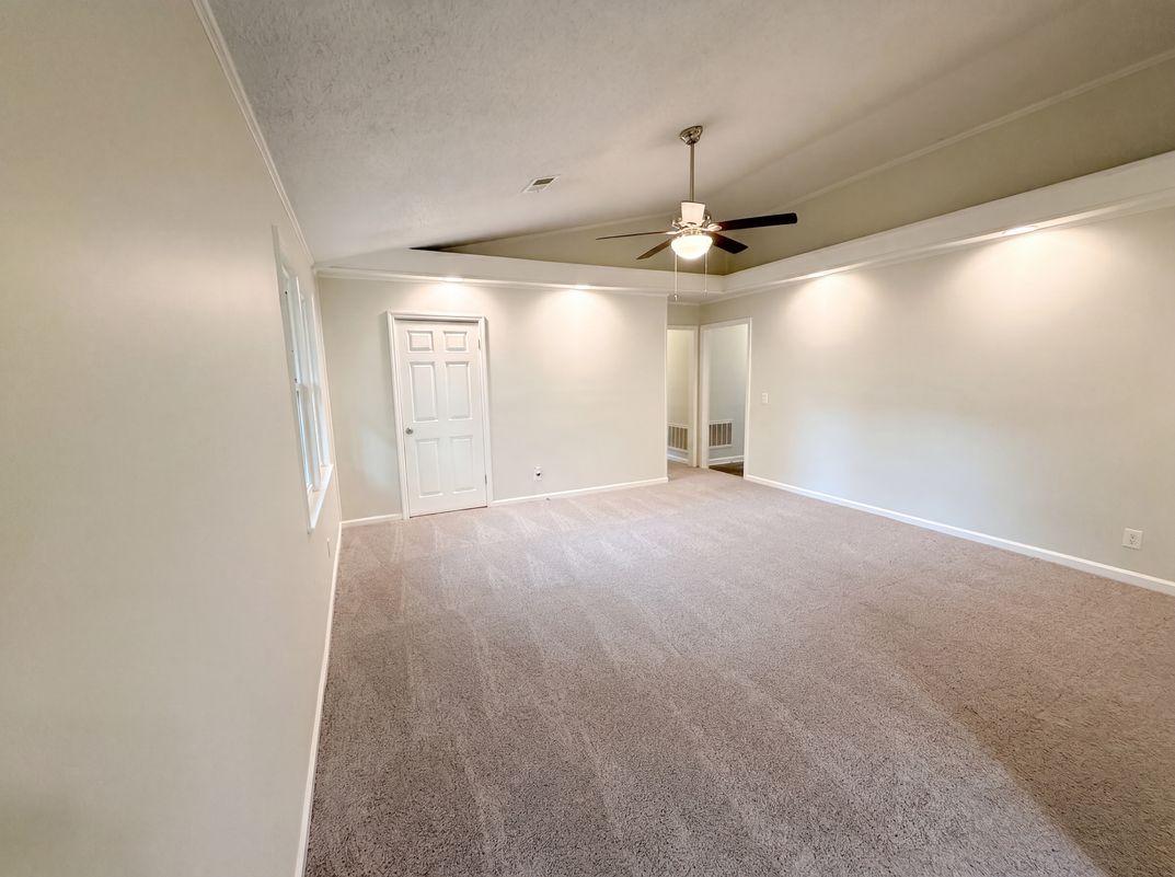 Photo 13 of 22 of 1820 Chantilly Dr, Columbia, SC