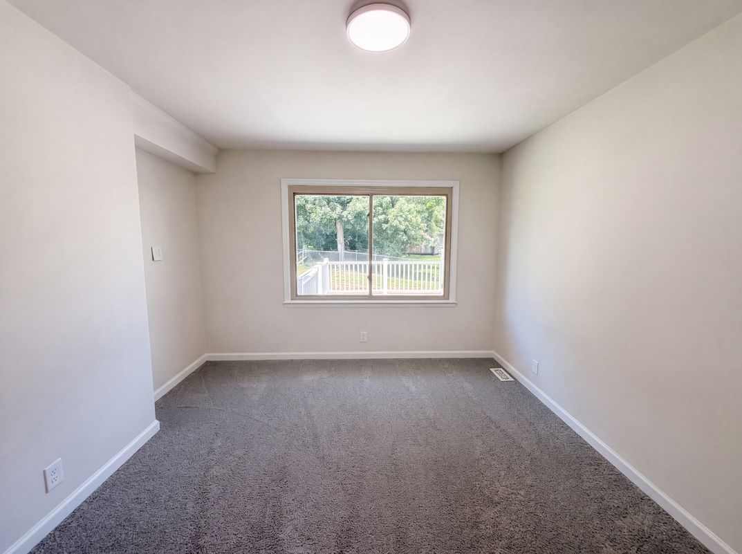 Photo 6 of 22 of 212 Islandia Ct W, Nashville, TN