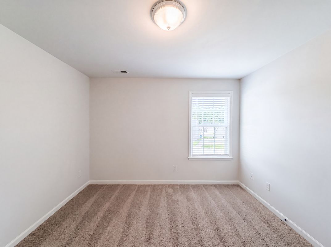 Photo 27 of 37 of 7463 Buckview Ct, Kernersville, NC
