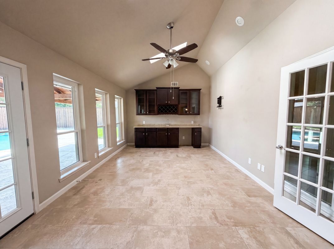 Photo 7 of 19 of 1533 Parkside Trl, Lewisville, TX