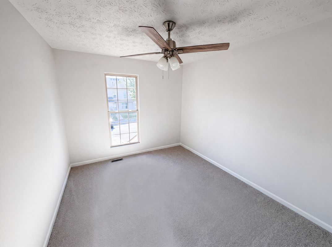 Photo 10 of 14 of 7202 Gotland St, Union City, GA