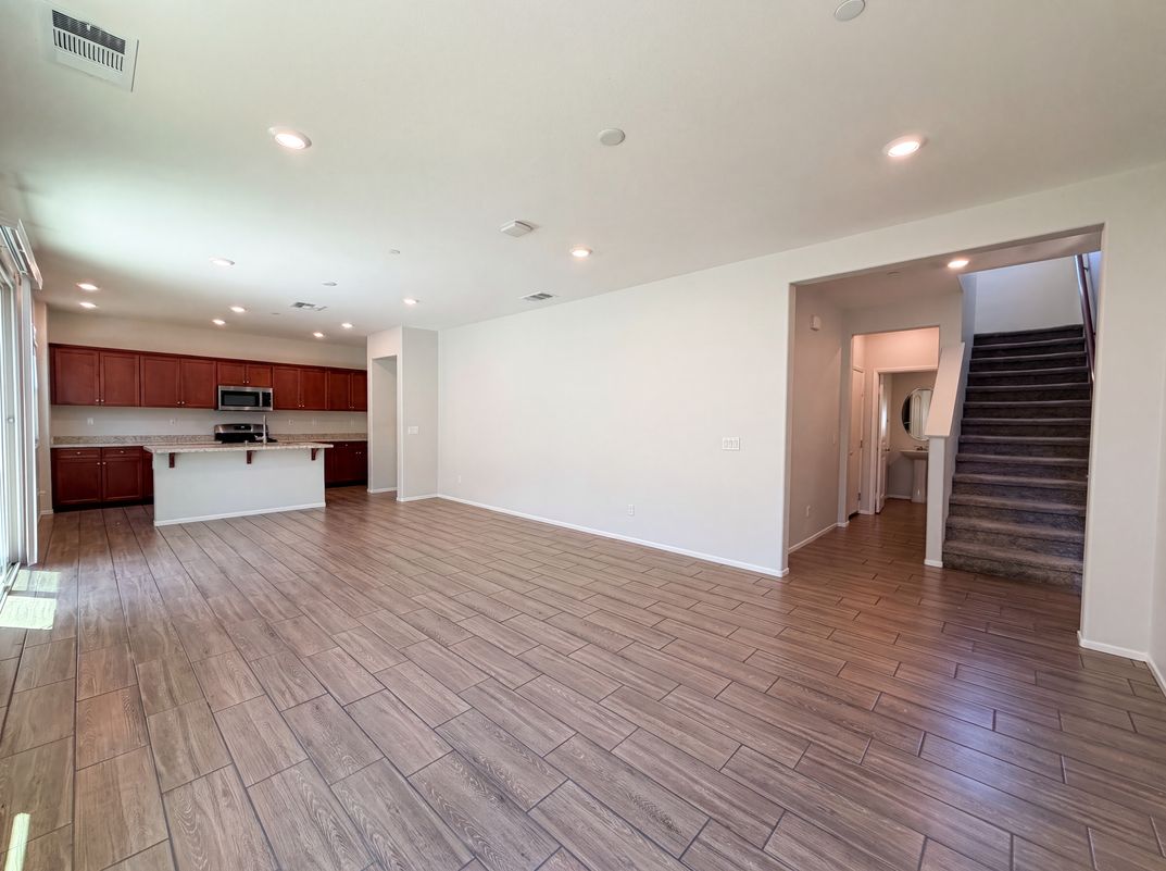 Property photo 3 of 30401 Village Terrace Dr