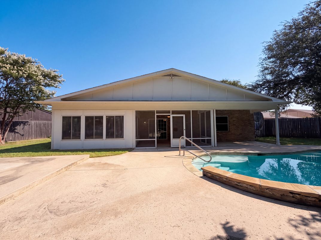 Photo 5 of 17 of 1713 Steinburg Ln, Fort Worth, TX