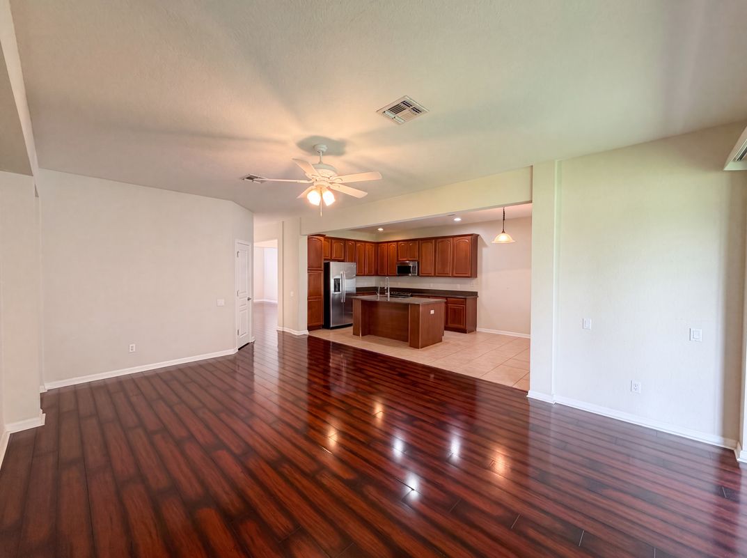 Photo 9 of 36 of 13228 Roskin Ln, Windermere, FL