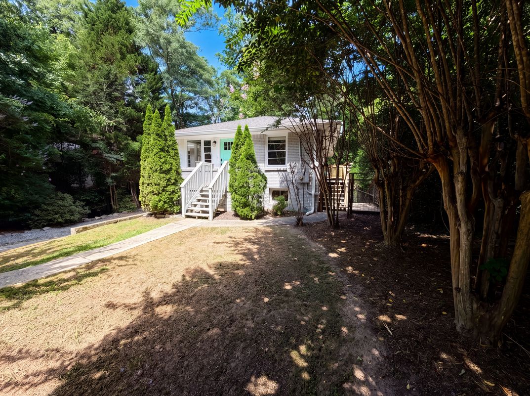 Photo 20 of 26 of 2336 Nesbitt Dr NE, Brookhaven, GA