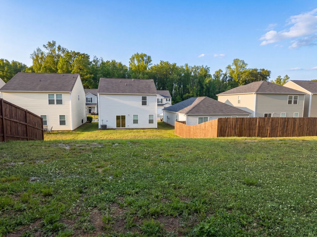 Photo 19 of 21 of 667 Farmstead Trl, Inman, SC