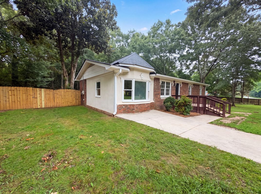 Photo 16 of 17 of 500 Kilcrease Rd, Auburn, GA