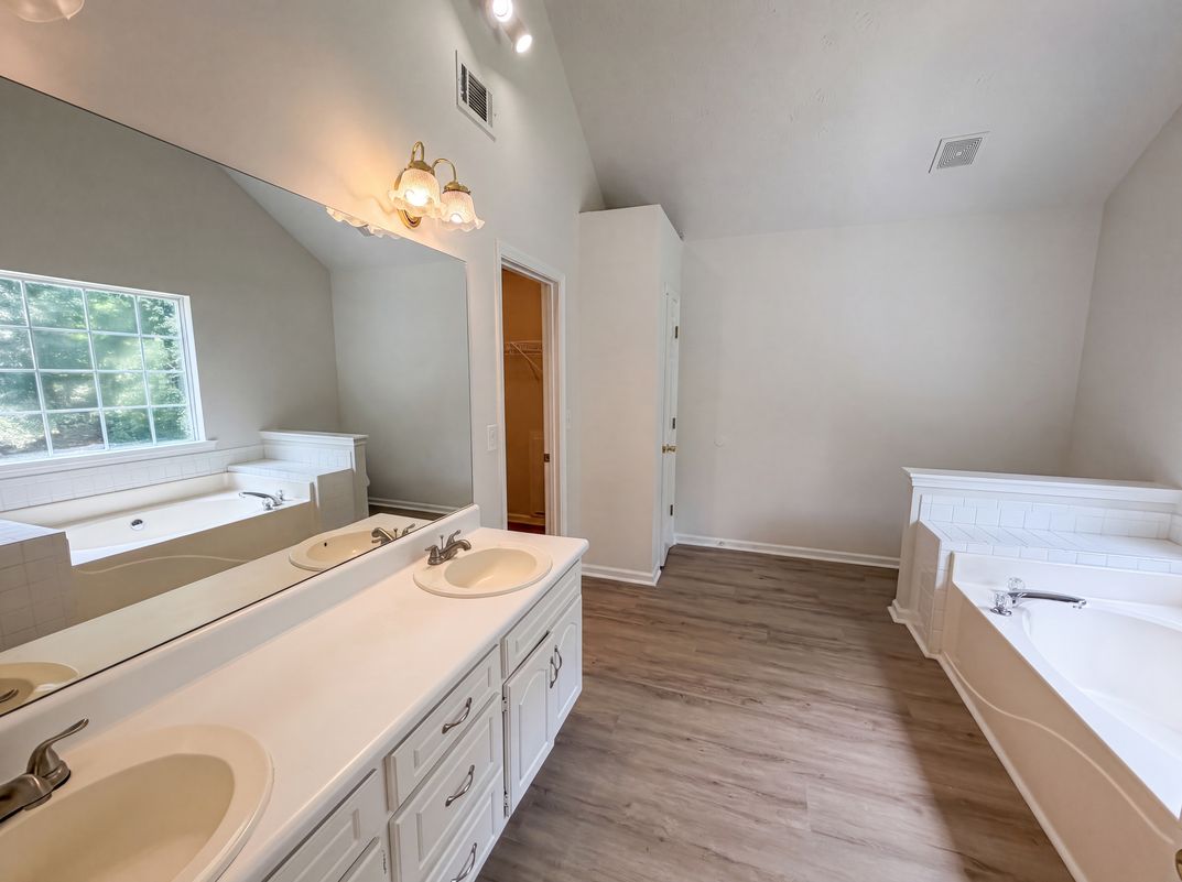 Photo 10 of 29 of 2684 High Point Ct, Loganville, GA