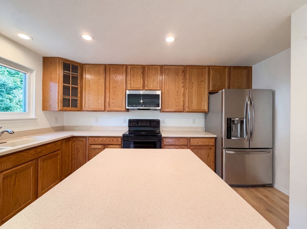 Photo 18 of 48 of 10562 Falcon St, Longmont, CO