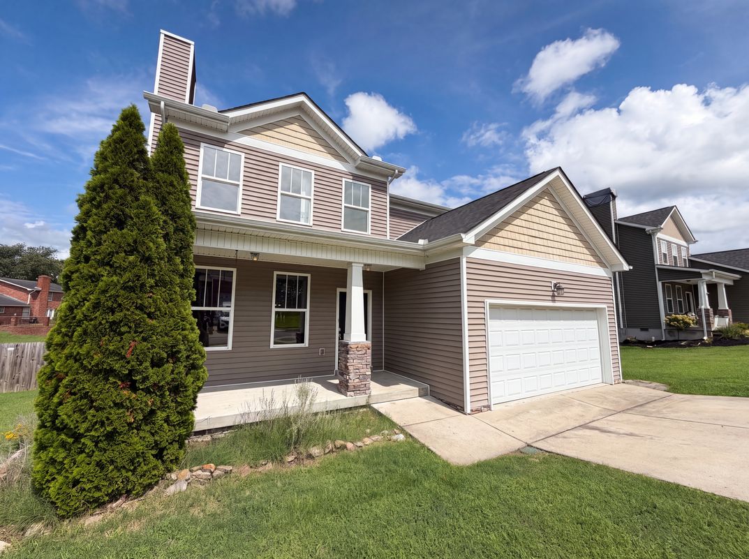 Photo 13 of 17 of 2520 Val Marie Dr, Madison, TN