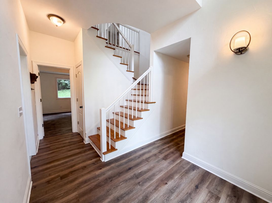 Photo 11 of 84 of 7030 Willowick Dr, Brentwood, TN
