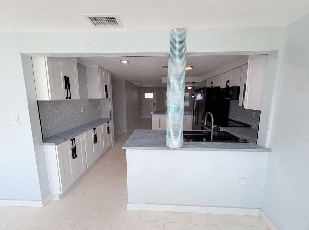 Photo 17 of 30 of 13638 Evelane Dr, Hudson, FL