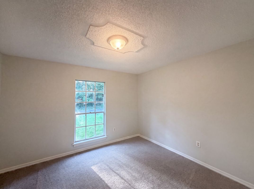Photo 4 of 22 of 5750 NW 55th Ave, Ocala, FL