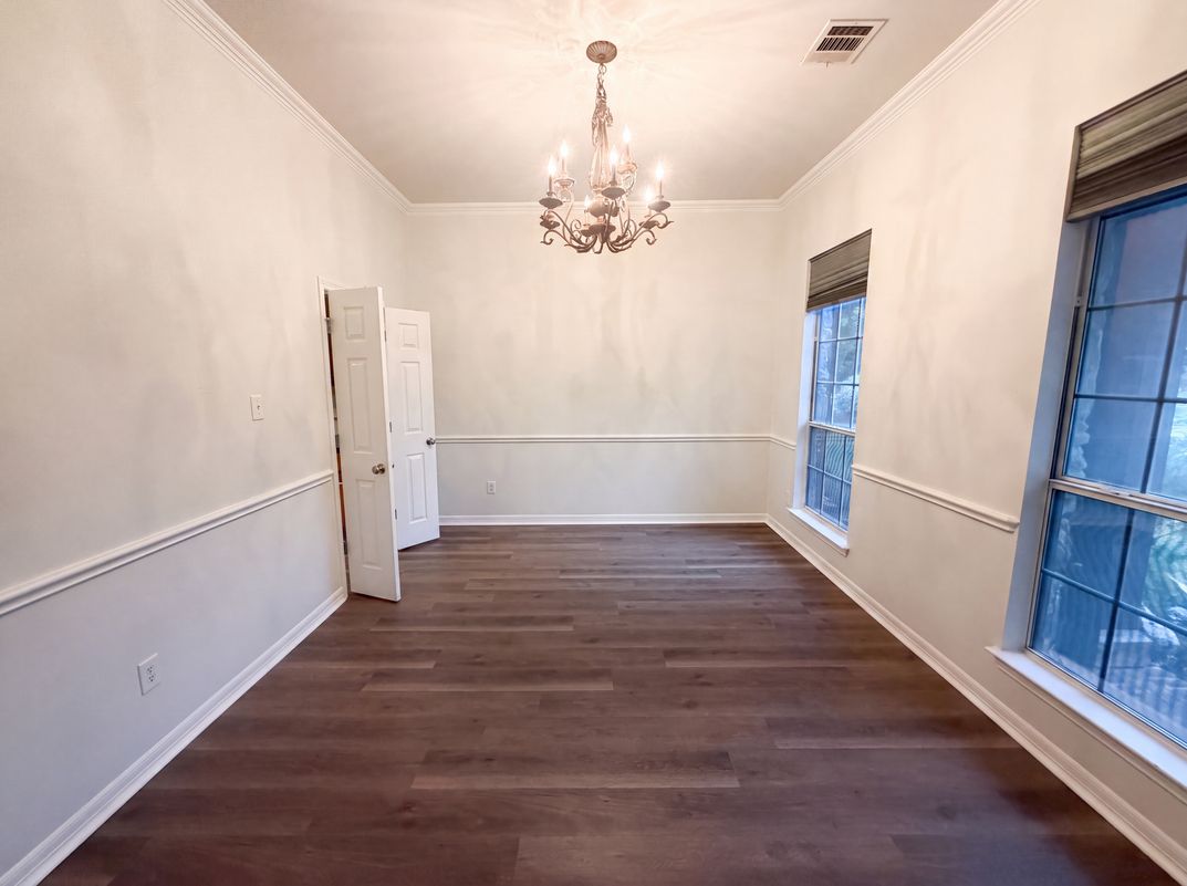 Photo 9 of 26 of 1724 Westend Pl, Round Rock, TX