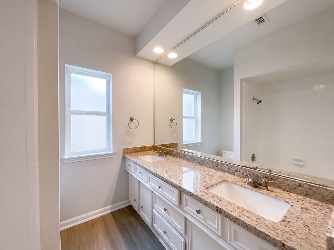Photo 12 of 17 of 12910 Ashford Chase Dr, Houston, TX