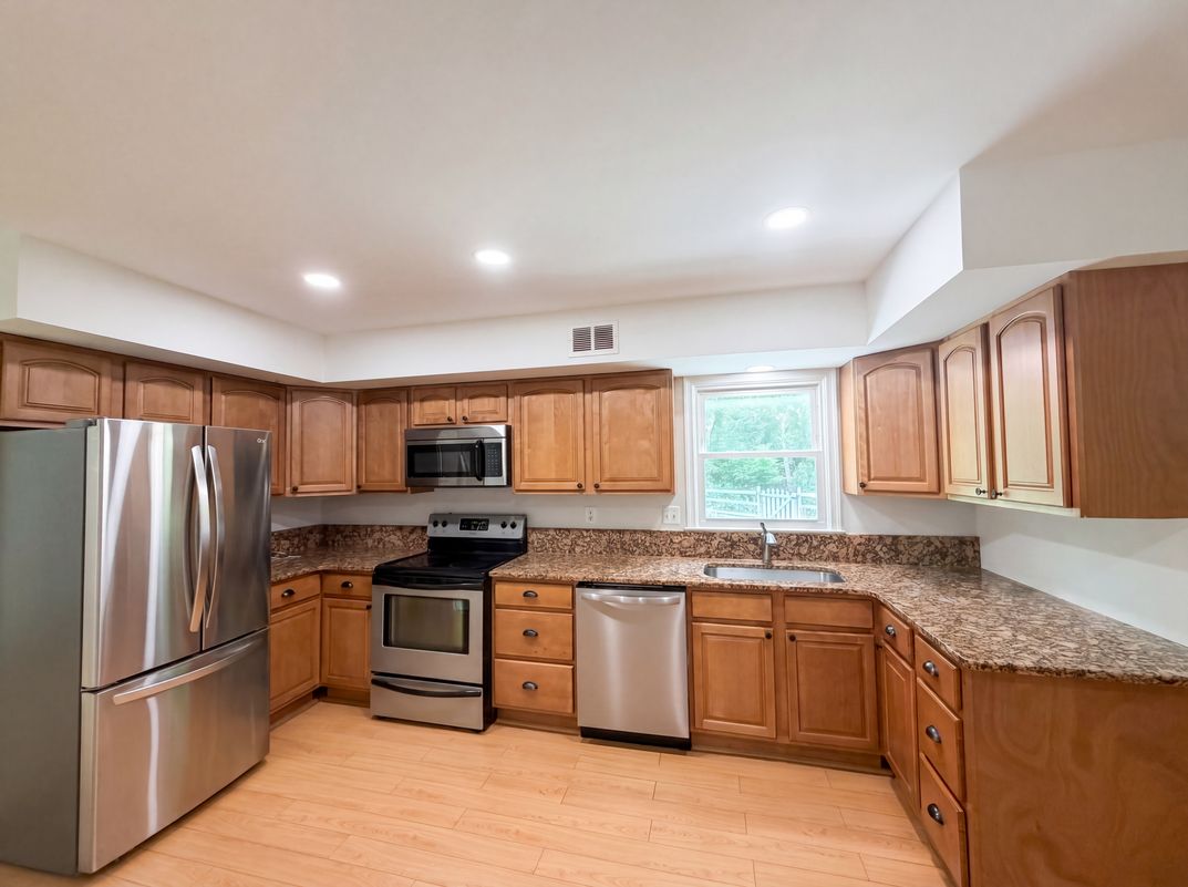 Property photo 2 of 3211 Fox Mill Rd