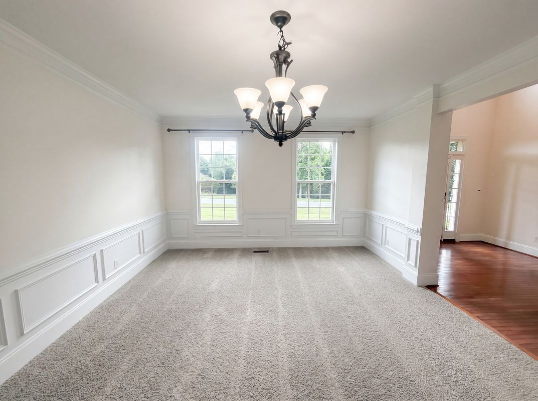 Photo 12 of 33 of 7791 Newhaven Dr, Oak Ridge, NC
