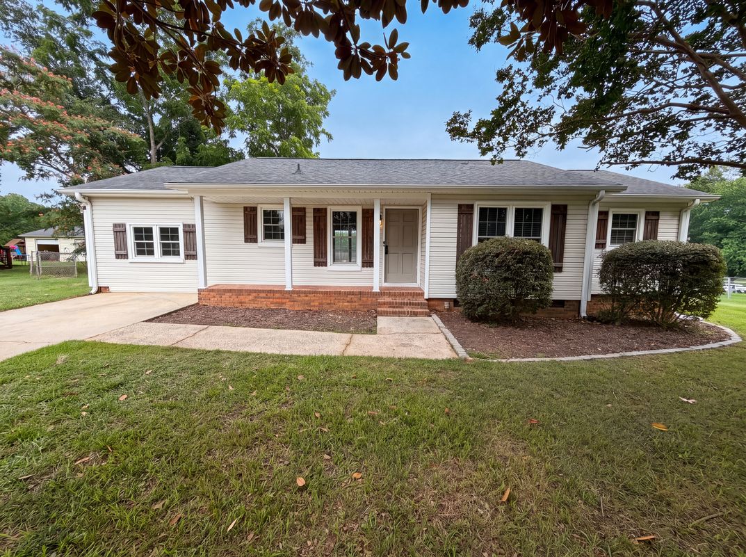 Property photo 1 of 507 Texas Trl