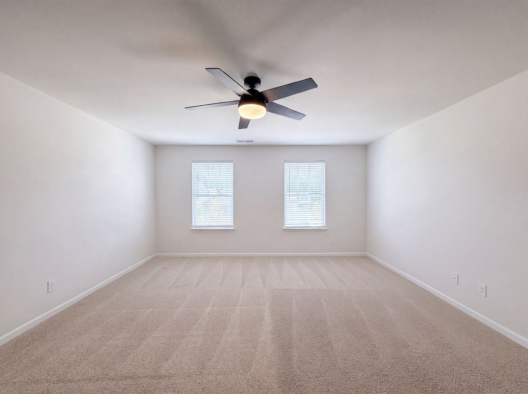 Photo 4 of 18 of 115 Spring Hall Dr, Troutman, NC