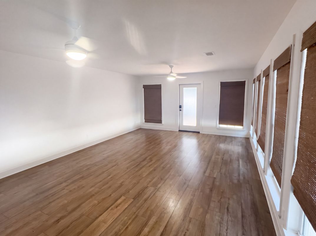 Photo 9 of 26 of 1625 Windsor Dr, Waycross, GA