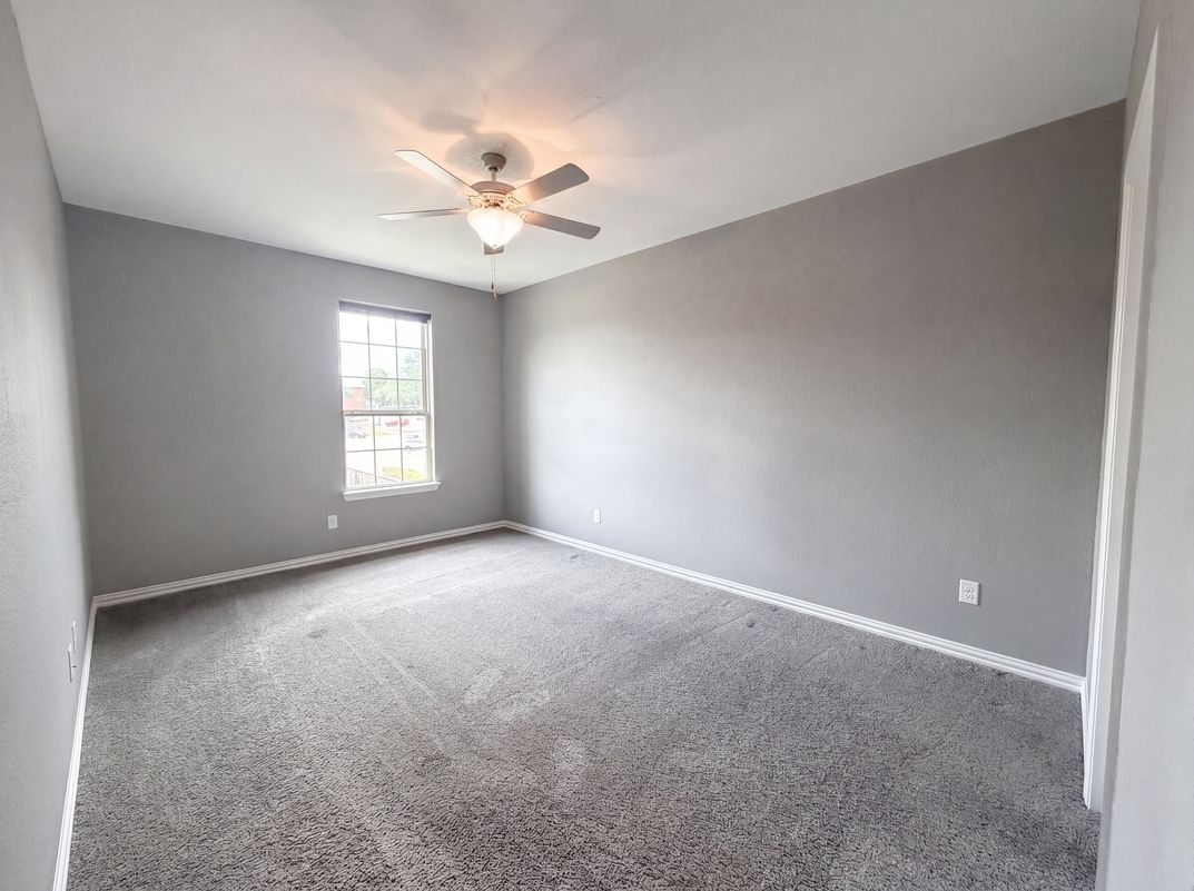 Photo 22 of 42 of 7221 Durand Dr, Irving, TX
