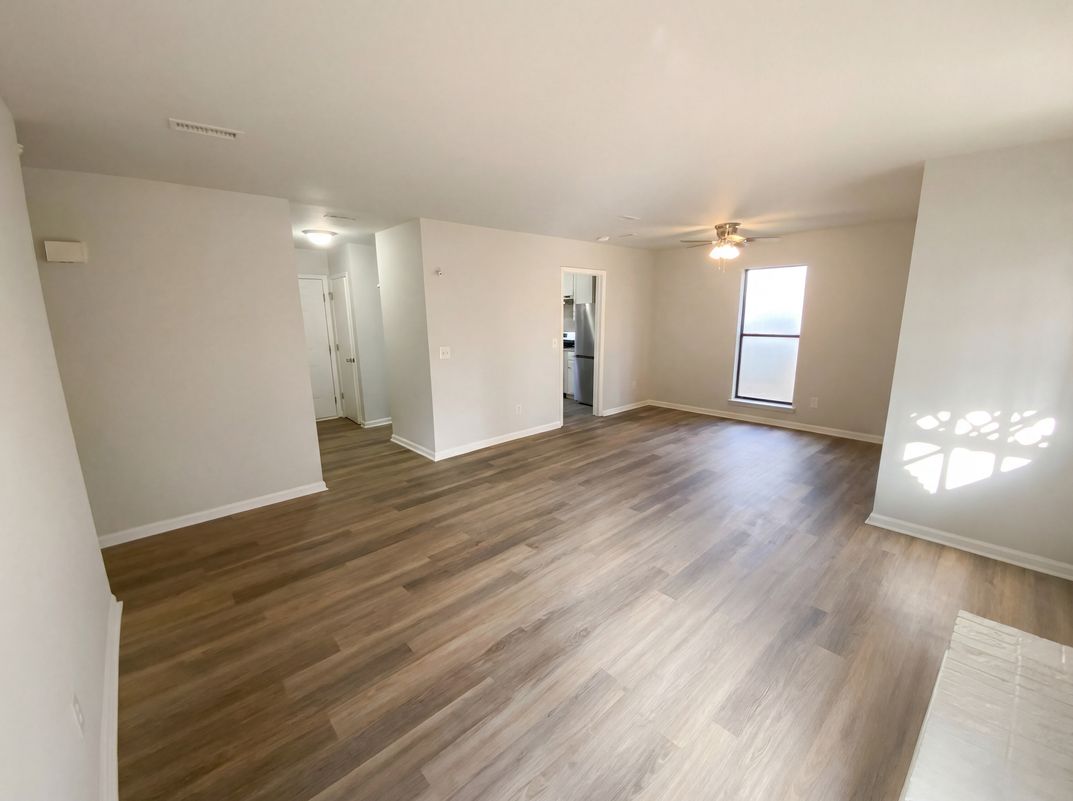 Photo 11 of 21 of 6312 Old Hickory Ct, Charlotte, NC