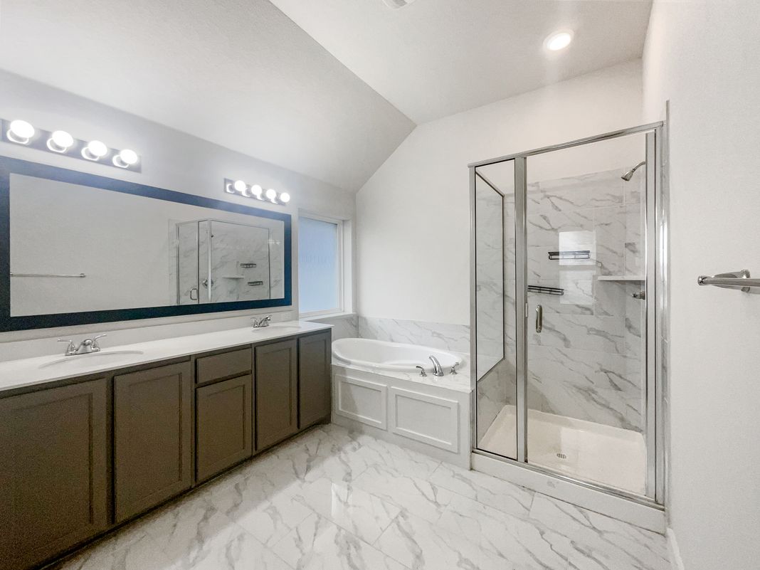 Photo 5 of 17 of 1034 Kennedy Dr, Allen, TX